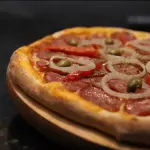 Pizza média