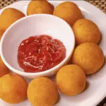 BOLINHA DE QUEIJO