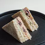 SANDWICH PUERRO Y CRANBERRY
