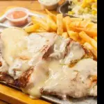PECHUGA GRATINADA+ ACOMPAÑANTES