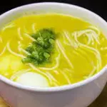 CALDO DE GALLINA SIN PRESA