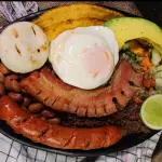 BANDEJA PAISA