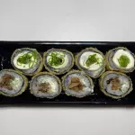 8 UN HOT SHIMEJI