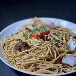 Tallarin saltado con lomo