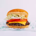 Classic Malibú + Papas fritas