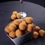 BOLINHO DE AIPIM COM CARNE SECA