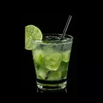 Caipirinha tradicional de limão