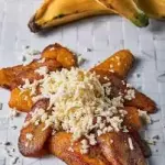 Tajadas  con queso 8 unidades