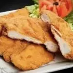 FILÉ DE FRANGO A MILANESA