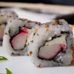 Uramaki de Kani - 08 Peças