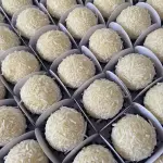 Brigadeiro de coco cento