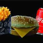 HAMBURGUE KID`S + BATATA P + REFRI