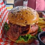 Bacon chipotle + papas fritas