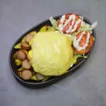 Salchipapa Royal