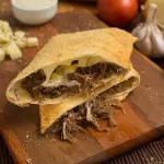 Pastel carne com queijo