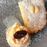 Basbusa y Helado de vainilla