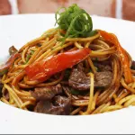 Tallarín Saltado de Carne.