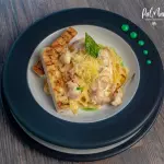 Pastas alfredo con pollo