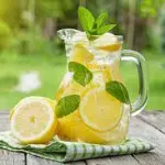 jarra de limonada