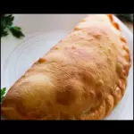 FOGAZZA FRANGO COM QUEIJO