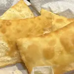 10 mini pastéis + 2 rochedinho