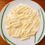 Massa ao Molho Branco