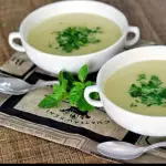 Caldo de ervilha vegana