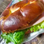 Cuernito de jamón