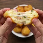 Bolinho de mandioca queijo e bacon 6