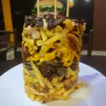 Torre de batata Média