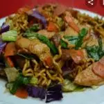 Yakisoba misto carne e frango
