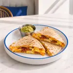 Bacon & Huevo Quesadilla