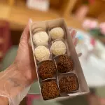 KIT DE 8 BRIGADEIROS VEGANOS