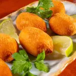 Bolinho Camarão com Catupiry
