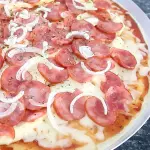 Pizza Calabresa|Toscana + borda +Ref