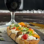 Tostada Caprese (Alternativa Fresca)