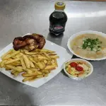 Octavo de pollo papas y consome