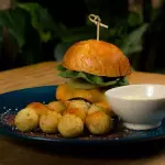 CHEESE BURGER
