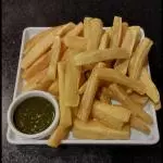 MANDIOCA FRITA