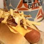 Pancho con Cheddar y Panceta