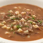 Sopa de Feijão com Massa e Carne