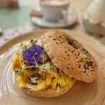 Bagel de Huevo*