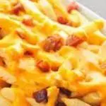 BATATA FRITA COM BACON E COALHO(cópia)