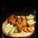 1/2 POLLO ASADO Y 1/2 POLLO APANADO
