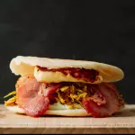 Arepa Especial con Pollo Mechado