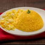 Cuscuz c/ ovos e queijo