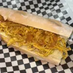 Sándwich de Pollo Desmechado