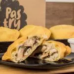 Empanada Pollo Champiñón