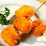 BROCHETA DE QUESO