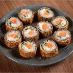 Hot roll Salmão com cream cheese